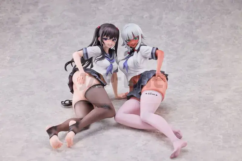 Dernier Modèle World Where The Thickness Of A Girl&rsquo;S Thighs Is Equal To Her Social Status Figurines 1/5 Raura Aiza & Iroha Shishikura 14 Cm